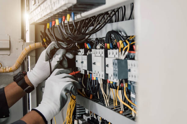 Best Affordable Electrician  in Brooklyn Heights, OH